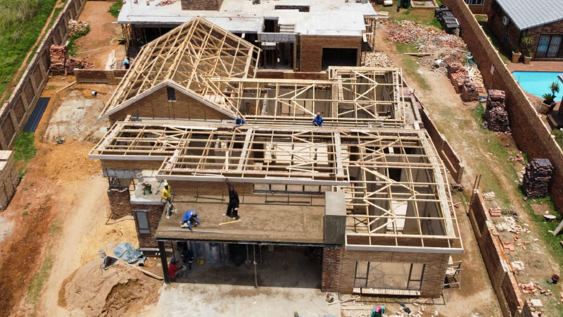 Prefabricated timber roof trusses
